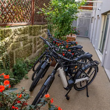 Ocean Boutique Bed & Breakfast 4*